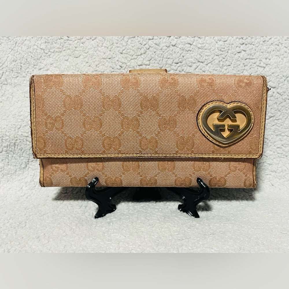 Gucci Lovely Heart GG Monogram Long Bifold Wallet